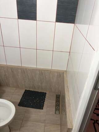 Гостевой дом Villa Maria S Сибиу Двухместный номер эконом-класса с 2 отдельными кроватями-1